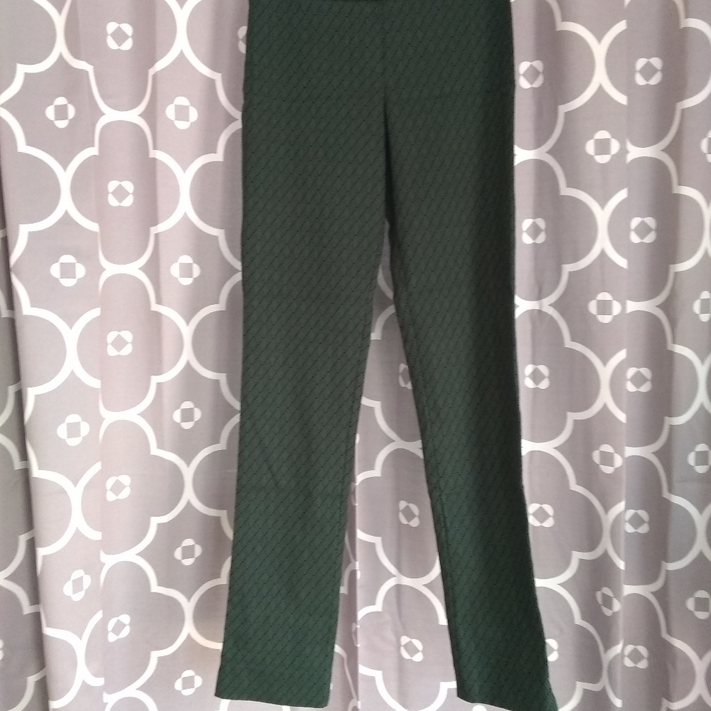 NWOT Margaret M Size Small Slimming Pant